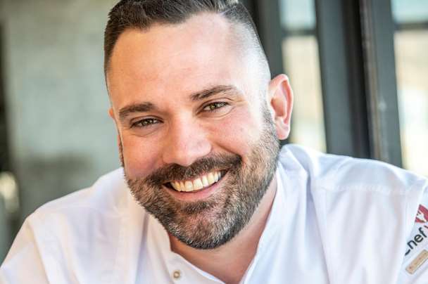 Matthew Can Cook Learn how to cook clams from a chef | Stories | Seafood Watch